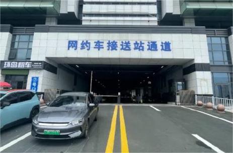 7月15日，威海站網(wǎng)約車接送站通道啟用！